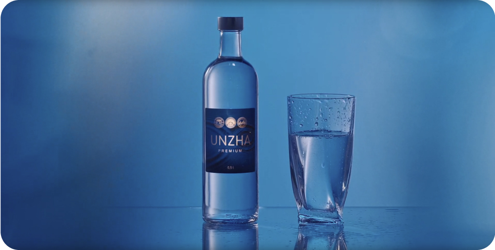 Бутылка воды "Унжа"